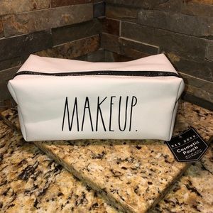 Rae Dunn MAKEUP. bag